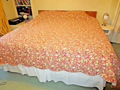 Pink Rose Cotton Quilted Bedspread Super King Size • £45