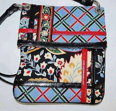 Vera Bradley Versailles Cross Body Flipster Cute Light Purse Patent Pretty Bag • $22.45