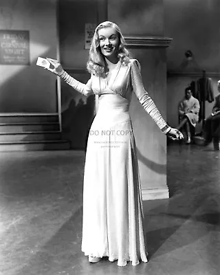 Veronica Lake In  This Gun For Hire  - 8x10 Publicity Photo (az371) • $8.87