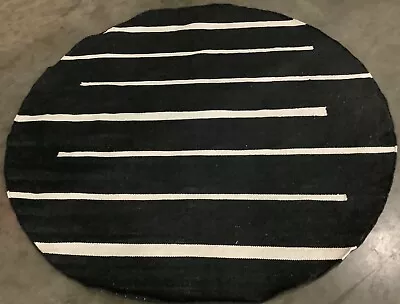 BLACK / IVORY 6' X 6' RD Pulled Thread Rug Reduced Price 1172663437 MTK311Z-6R • $58