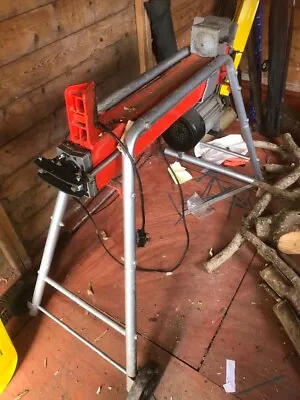 Electric Log Splitter • £300