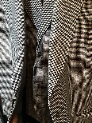 Vintage Mens Clothing Burberry Jacket & Vest Houndstooth Black Cream Merlot • $128.48