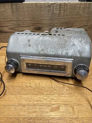 $299.95 • Buy Vintage 1955 CHEVROLET TUBE RADIO Works