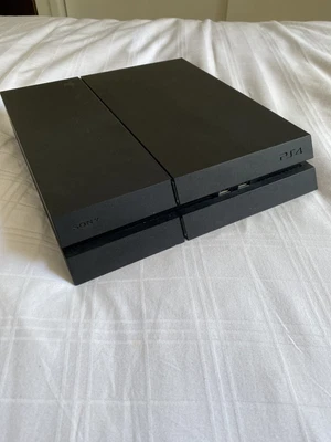 $190 • Buy PlayStation 4 Console -PS4 Black 500GB - CUH-1202A Console
