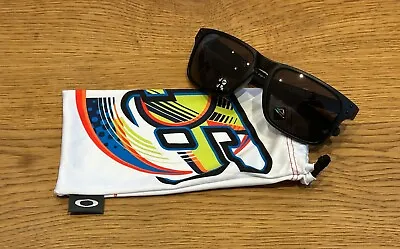 Oakley VR46 Holbrook Mix Valentino Rossi Sunglasses Matte Black Prizm Polarized • £169.95