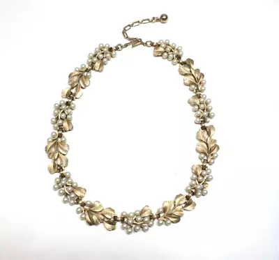 £25.88 • Buy Vintage Trifari Leaf Gold Tone Faux Pearl Choker Necklace