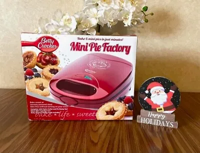 Betty Crocker * Mini Pie Factory Kitchen Baking Desserts • $16.95