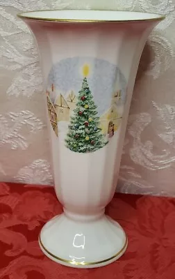 Mikasa Bone China Merry Christmas Pattern Small 6 H Vase Pre-owned  • $6