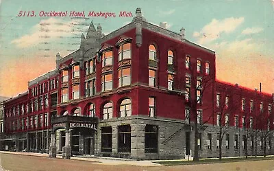 1913 Michigan Postcard: Street View Of Occidental Hotel Muskegon Mi • $4.99