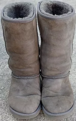 UGG Classic Tall 5815 Womens Gray Suede Sheepskin Lined Boots Size US W6 • $14.95