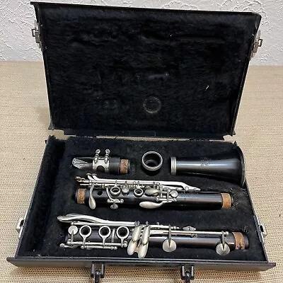 Vintage Vito Student Clarinet With Case For Parts Or Repair Black Instrument  • $24.99