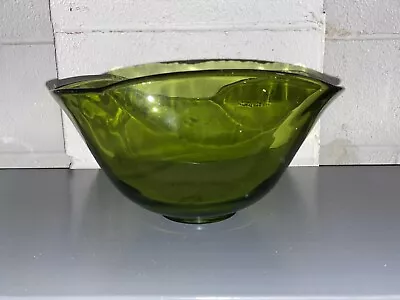 Vintage Avocado Green Glass Chip / Serving Bowl Anchor Hocking • $0.99