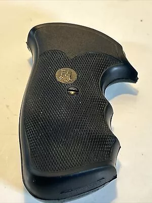 Black Pachmayr Gripper Gun Pistol Grip Smith & Wesson N Frame 2 • $15