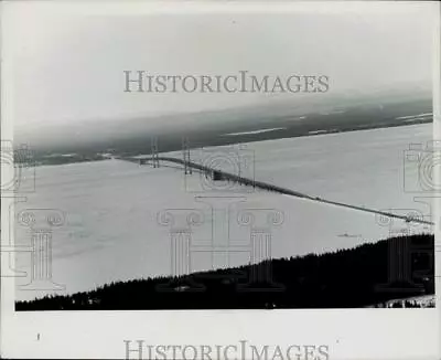 1979 Press Photo Aerial View Of Mackinac Bridge In Michigan - Afx09327 • $16.99