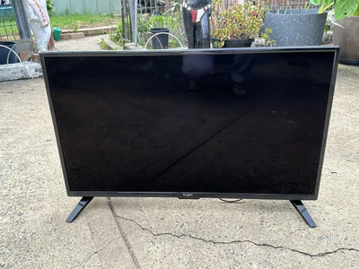 $100 • Buy 32” Led TV Kogan DH5000
