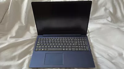 LENOVO IDEAPAD 330S 15.6  LAPTOP AMD A6-9225 2.6GHZ AMD RADEON 256GB M2 12GB RAM • £100