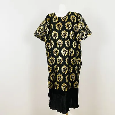 Vintage Sandi Dee Women's Dress Black & Gold Pleated Size 24 1/4 Holiday Dress  • $25.98