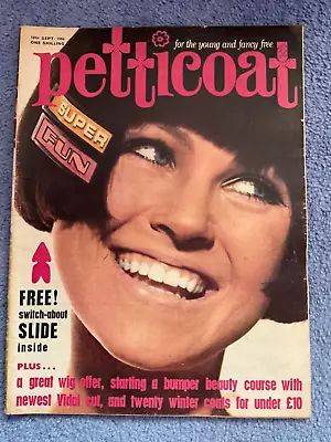 £24 • Buy Petticoat # 30 Magazine 10 September 1966 Ted Lewis Twiggy Terry De Havilland