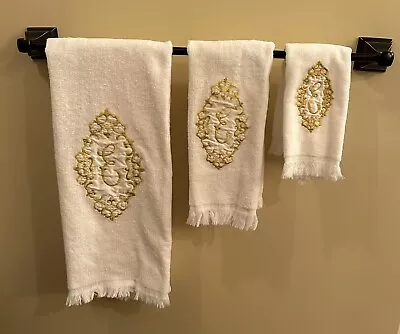 3 Piece Letter E Monogrammed Bath Towel Set White Cotton With Gold Lettering • $30