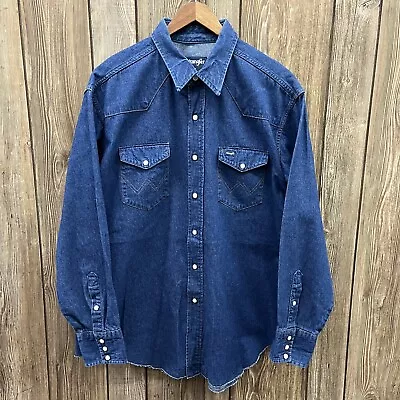 Vintage Wrangler Blue Denim Pearl Snap Western Shirt 18x33 Long Tail Made In USA • $25