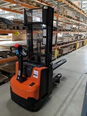 2022 BT (TOYOTA) SWE120L 1200kg ELECTRIC PALLET STACKER FORKLIFT 16hrs Of Use • £8000