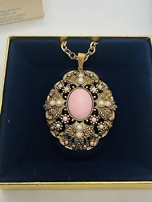 Avon Queen Anne’s Lace Vintage Pendant Necklace 1974 Pink Goldtone NOS • $25