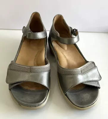 Ziera Silver Brenna Women's Comfort Walking Strappy Sandals Size 40 • $52.99