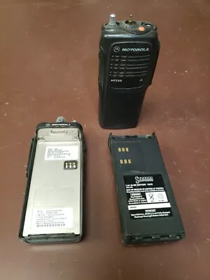 Lot Of 2 Motorola HT750 Portable Radios. UHF R1 4 CHANNEL 4 WATT 403-470 MHZ • $40