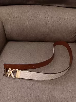 Michael Kors Belt • $10.88