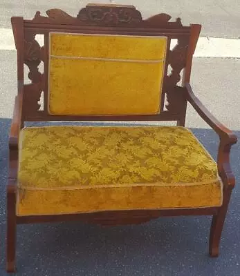 Gorgeous Antique Settee - Upholstered Seat And Back - GDC - EXQUISITE DETAIL • $199.99