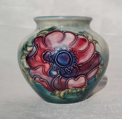 Vintage Moorcroft English Art Pottery Signed Vase Anemone  ? • $125