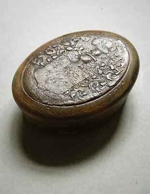Rare Jean Obrisset Oval “Sir Francis Drake” Pressed Horn Snuff Box. 18th Century • £230