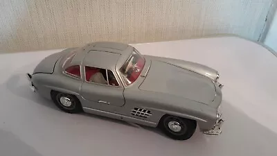 Burago Mercedes 300SL 1954 Metal Car Model 1/18 Scale READ DISCRIPTION • £12.99