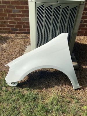 $100 • Buy NICE LH Fender 10-14 VW Jetta Sportwagen Wagon MK5 MK6 LB9A White 1K9821021 TDI