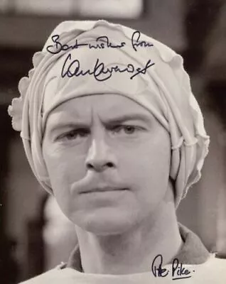 Ian Lavender In Person Signed Photo - Pte Pike - Dad's Army - BA439 • £20