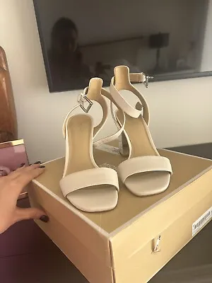 Michael Kors Heels Beige Sandals Size 5.5 Mirror • $15