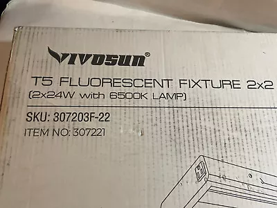 VivoSun T5 Fluorescent Fixture 2x2 (2X 24W With 6500K Lamp 🔥 • $70