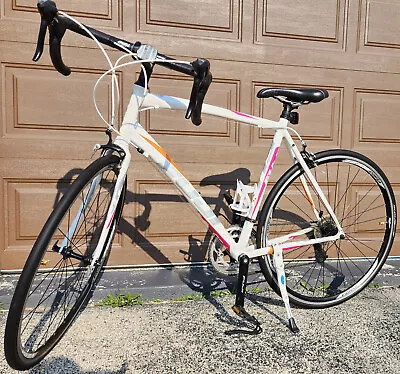 FUJI Finest 2.0 LE White Orange Pink Womens Bicycle Bike M 55/56 Cm Shimano Oval • $594.99