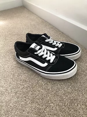 Vans Youth Old Skool Black/White Size 3 • $30