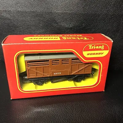 Tri-ang Hornby R122 Cattle Wagon Boxed (C8) • £9.99