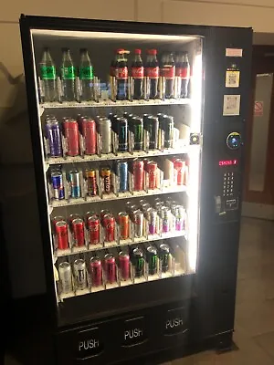 Bevmax 45 Cold Drinks Vending Machine With Coin Mechanism - Cans And Bottles • £1380