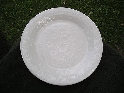 Tabletops Morocco White Embossed Floral Designs Dinner Plate • $8