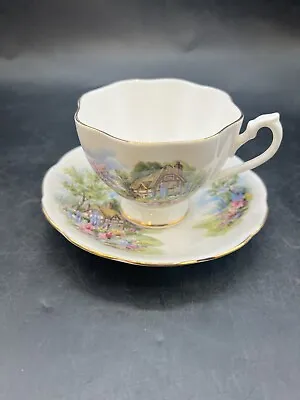 Queen Anne Bone China England Thatched Roof Cottage Floral Cup & Saucer Teacup • $15.58