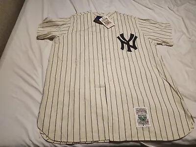 100% Authentic Mitchell & Ness Vintage New York Yankees Roger Maris Jersey Sz XL • $365