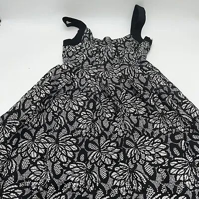 Womens Maggy L Black/white Floral Dress Size 6 • $24.97