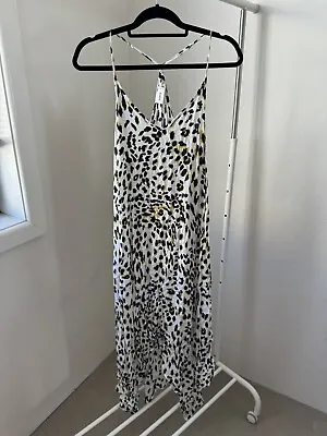 $35 • Buy Suboo Leopard Dress Size 8