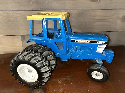 Vintage Ertl Ford Tw-15 Diecast Tractor With Duels 1/16 Scale Free Shipping • $159.99