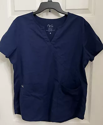 Women’s NRG Barco Scrub Top Size L. • $7