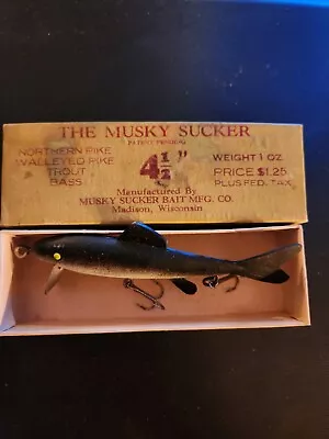 Vintage Fishing Lure. The Musky Sucker. Original Box And Lure. Good Condition  • $15