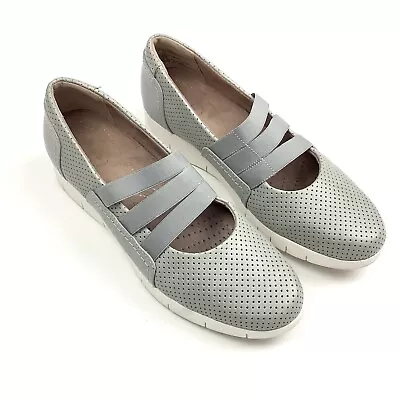 Clarks Artisan Daelyn Mary Jane Slip On Loafer Shoes Gray Women's 6.5 Flats • $19.95